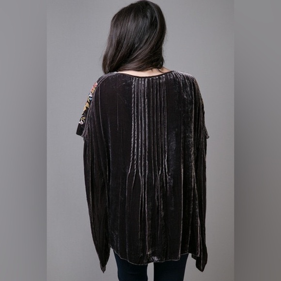 Johnny Was Joy Velvet Pintuck Poncho Embroidered Rose Brown Size XS - Picture 3 of 10